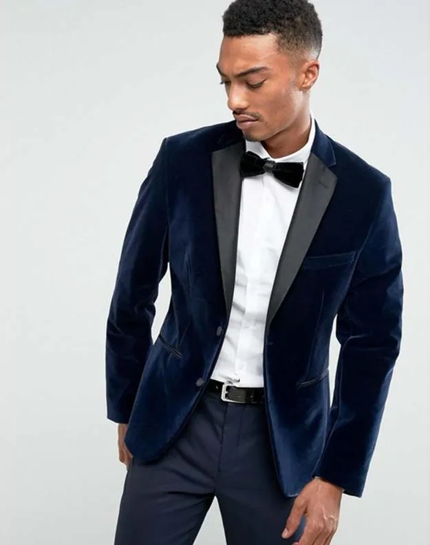 Bavy Blue Velvet Groom Tuxedos Notch Laspel新郎のウェディングドレス秋冬スタイルの男性フォーマルパーティープロムスーツ（ジャケット+パンツ+ネクタイ）807