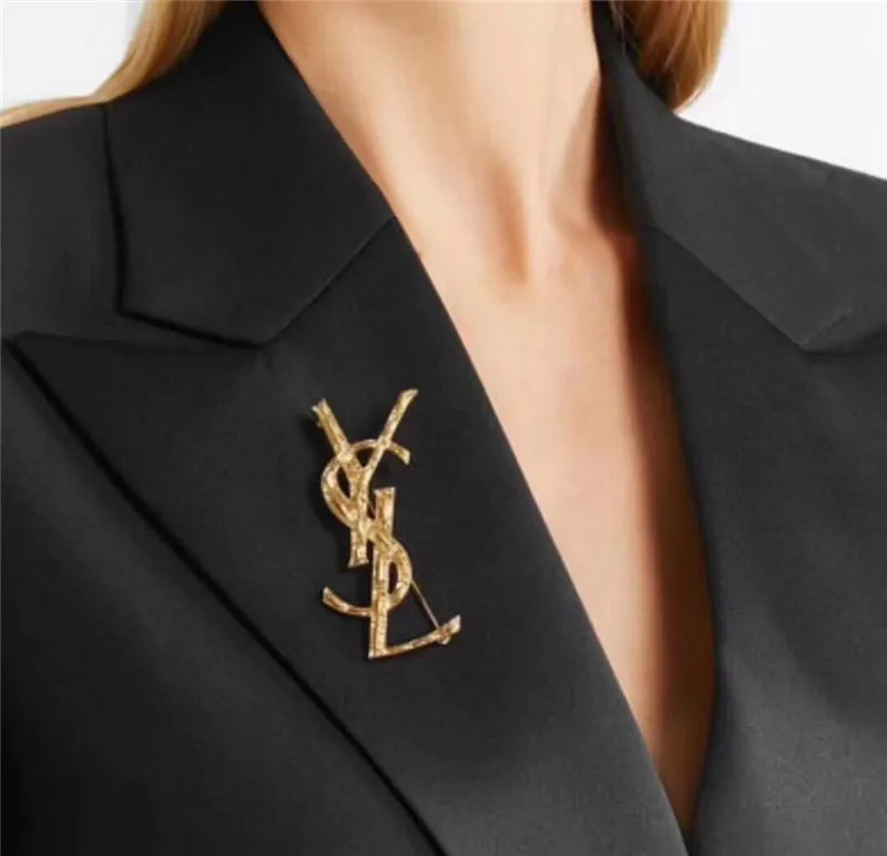 брошь ysl. брошь ysl. брошь ив сен лоран. брошь ив сен лоран. брошь ив сен лоран.