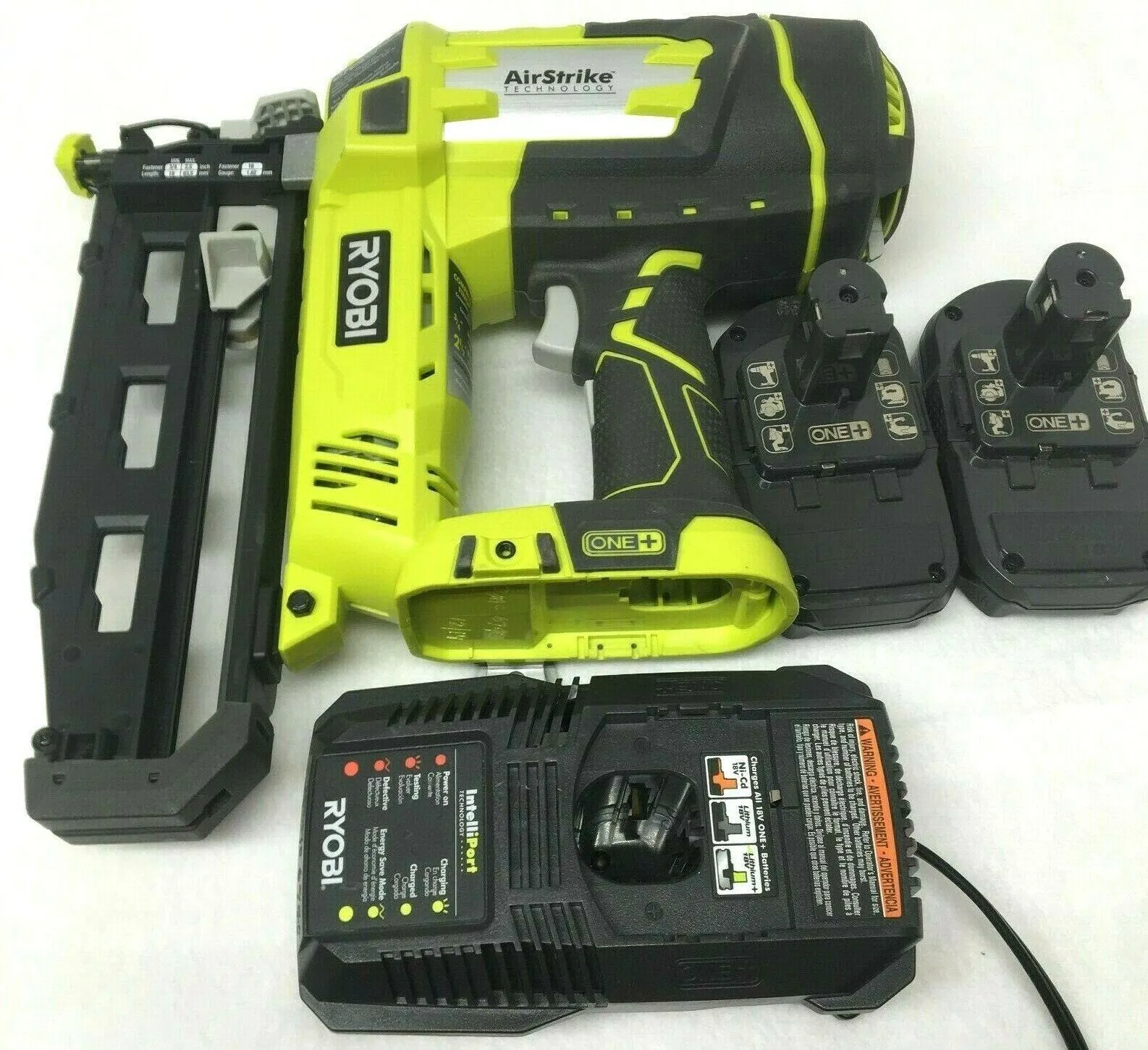 RYOBI 18V 16 Gauge 3 / 4 2 1 / 2 Schnurlos NAILER P325 + Ladegerät Und