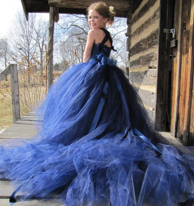 Цветочные синие платья для девочек на бретелях из тюля с часовней и шлейфом с поясом и бантом, праздничное платье принцессы для свадебной вечеринки, бальное платье, нарядная одежда на заказ