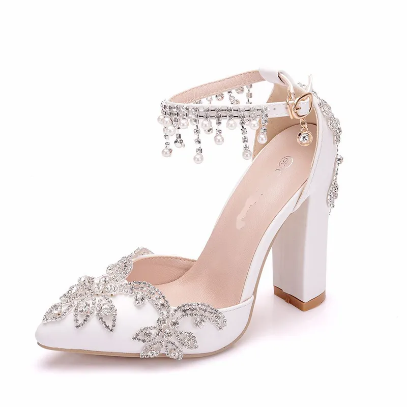 Lady Fashion Single Shoes White Pointed Toe Wedding Shoes Rhinestone Buckle Straps Women Pumps Chunky Heel Party Prom Heels8979000