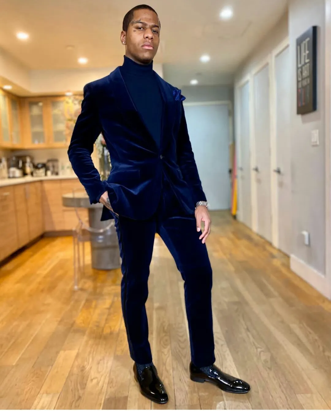 Custom Made 2020 Dark Navy Velvet Slim Fit Mens Wedding Suit With Jacket And Pants Perfect For Prom Groom Velvet Tuxedo And Best Men Party Suits From Dressvip 85.43 DHgate.Com