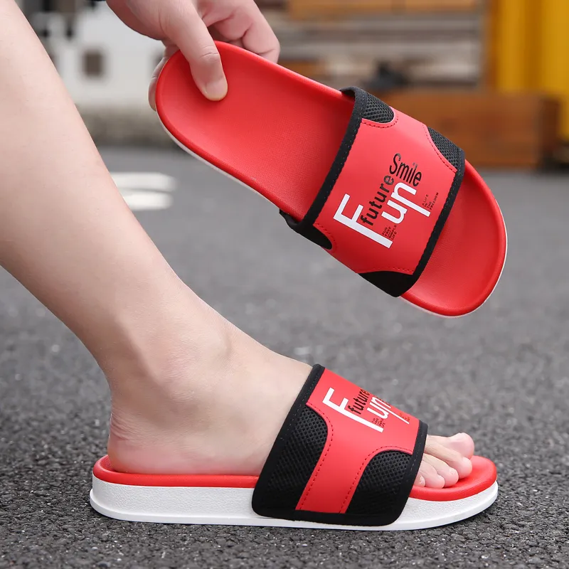 2020 male summer new fashion outside wear home slippers bath slipper beach shoes special price