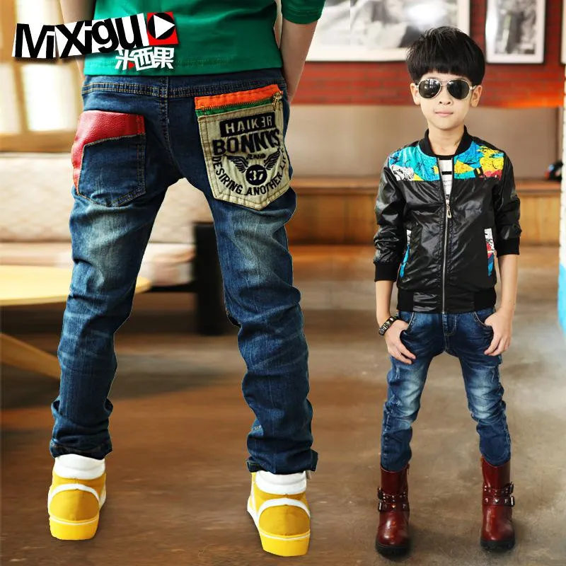 Vente en gros Jeans Pantalones Nouveaux Vêtements et Sports pour Enfants Coréens Garçons Enfants Déchirés Noir Taille Élastique Jeans Grands Vêtements