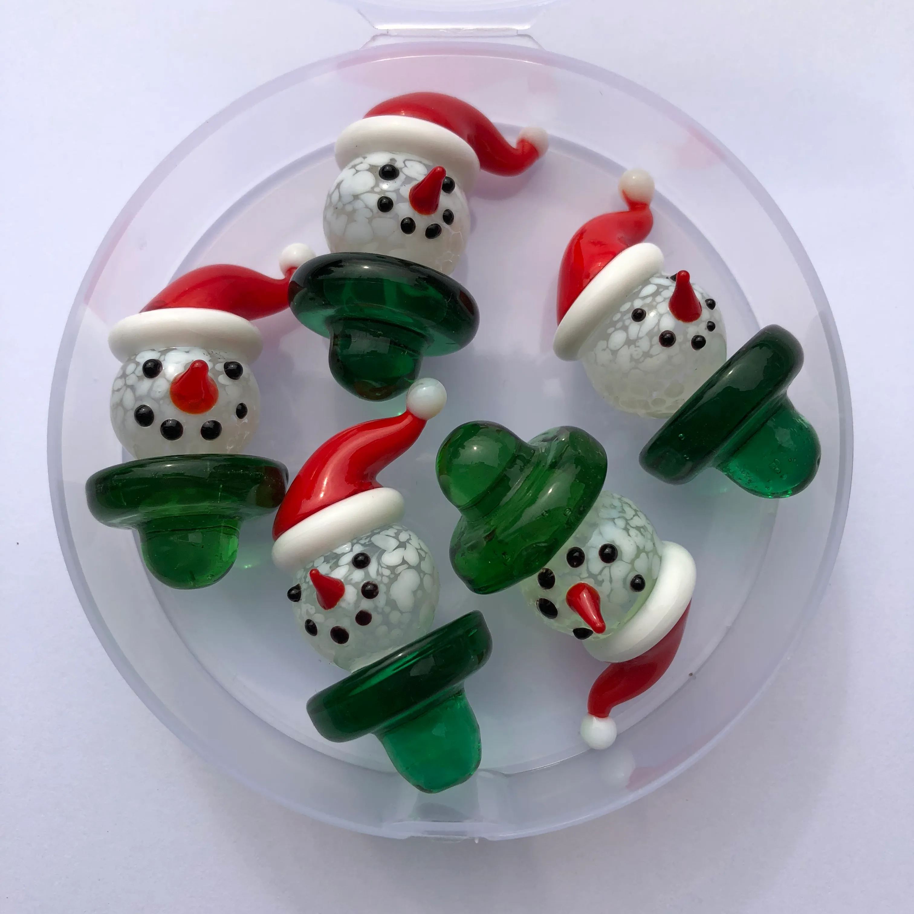 Il più nuovo vetro Babbo Natale UFO Carb Cap Tappi in vetro colorato solido Carb per banger al quarzo termico Chiodi bong per pipa ad acqua in stock