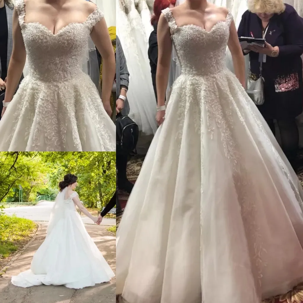 ヴィンテージの2つの肩のウェディングドレス恋人のAラインレースのアップリケのブリンディングビーズクリスタルRuched Bridal Gowns Real Picture Made
