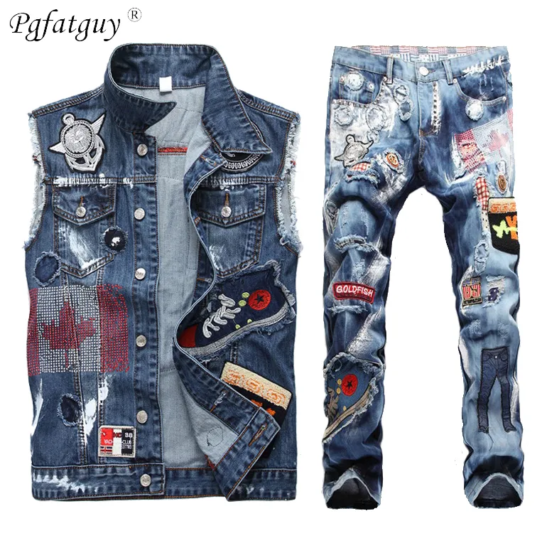 Persoonlijkheid patch vest jeans 2 stuk set heren geborduurde hot stempel denim vest + multi-badge gat slanke rechte jeans sets