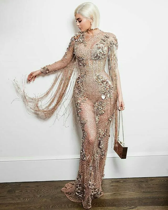 Aftonklänning Ziad Nakad Yousef Aljasm Ichampaginer Tassel Lace Zuhair Murad 2018 Kim Kardashian Kylie Jenner