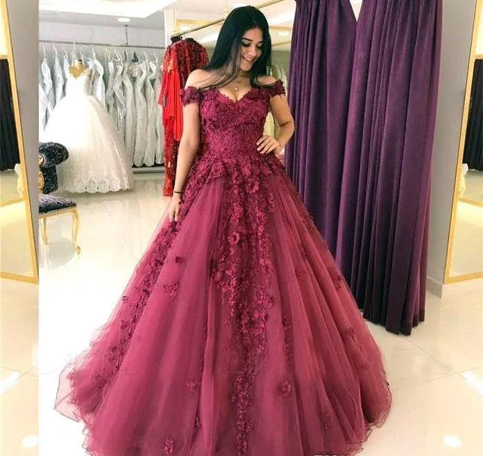 Burgundy Quinceanera Платья на плече Тюль Appliques Sweet 16 Girls Proment Party Pageant Pageant PageS PageS Plus Размер на заказ