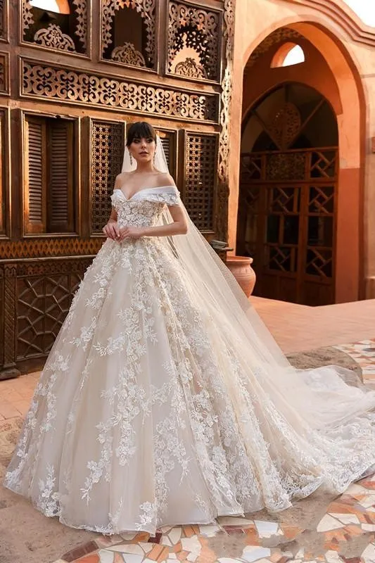 New Cheap Champagne A Line Wedding Dresses Off Shoulder Lace 3D Floral Flowers Chapel Train Plus Size Custom Formal Ball Gown Bridal Gowns