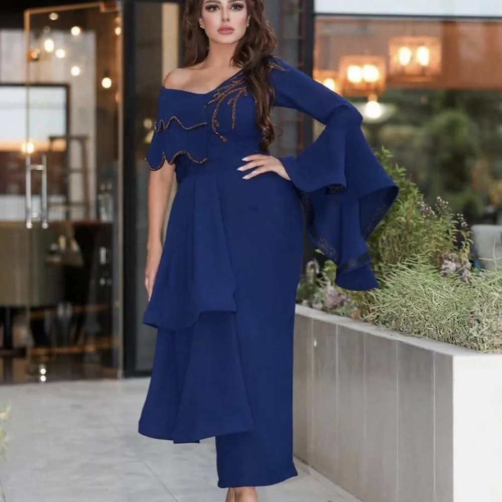 Billiga Navy Blue Tea-Length Mantel Tjej Klänningar Ankle Lång Lång Ärms V Neck Ruffles Formella Klädkakor Wear Robe de Soiree