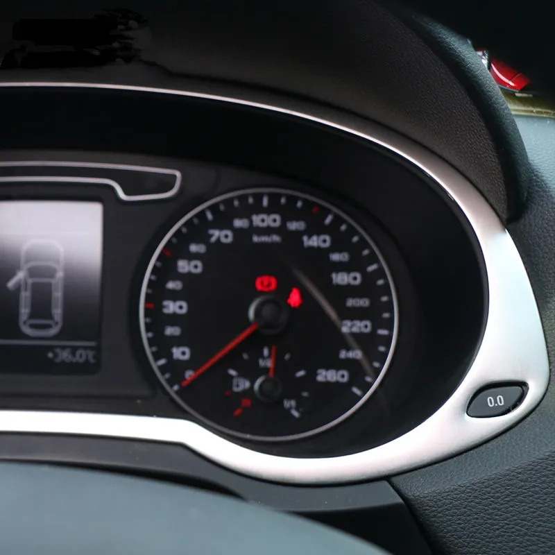 Bilstyling Auto Speedometer Decoration Frame rostfritt stål kilometertometer täckning för Audi Q3 2013-2017 Interiörstillbehör302m