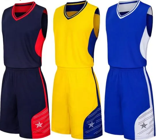 wholesale Uniformes de basket-ball pour hommes personnalisés, kits pour hommes Survêtements de vêtements de sport, Ensembles de basket-ball bon marché pour garçon avec short