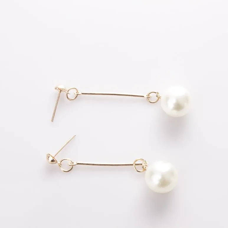 Long Pearl Pendant Stud Earrings Women Fashion Glamour Designer Earrings