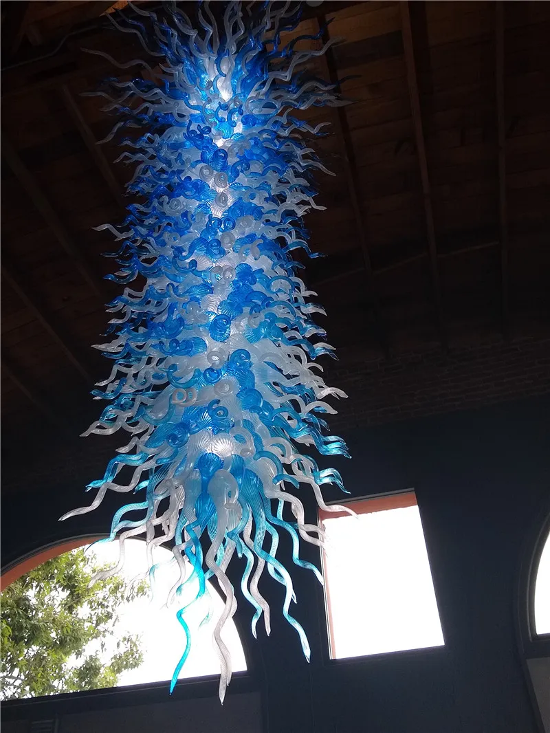 Grande tamanho céu azul e branco lâmpadas mão soprada lustre de vidro cores Murano arte iluminação pingente