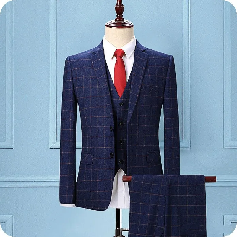 Navy Blue Lattice Groom Tuxedos Peak Lapel Groomsman Wedding Tuxedos Mężczyźni Prom Party Jacket Blazer 3 szt. Garnitur (kurtka + spodnie + krawat + kamizelka) 87