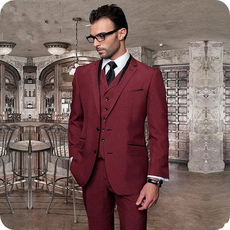 Diseño clásico Esmoquin de novio rojo Muesca Solapa Dos botones Padrinos de boda Para hombre Esmoquin de boda Excelente traje de chaqueta para hombre (chaqueta + pantalones + chaleco + corbata) 767