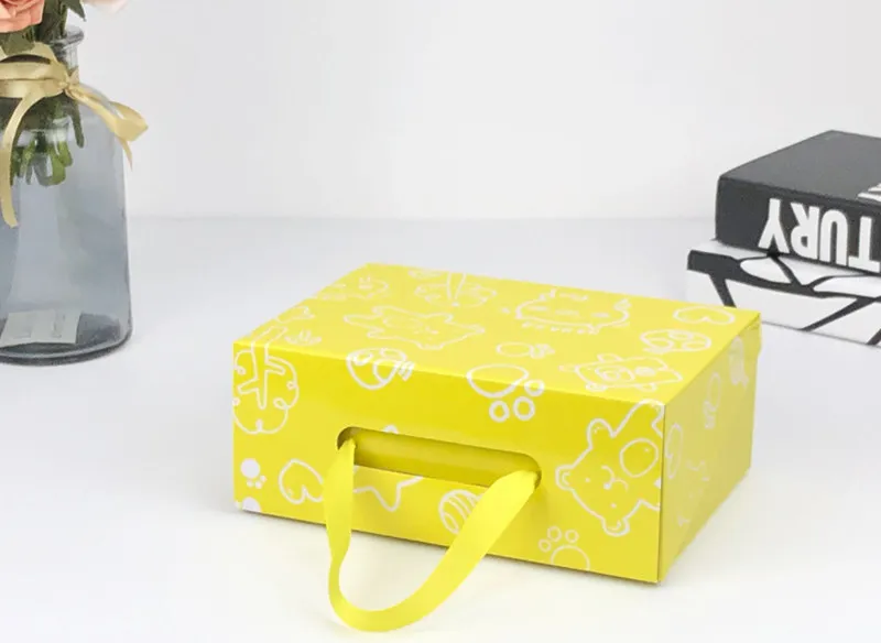 Scatole per scarpe in carta Kraft Multi-formato da 5 pezzi confezione fatta  a mano in cartone parrucche per scatole regalo di grandi dimensioni scatola  ondulata a 3 strati vuota - AliExpress