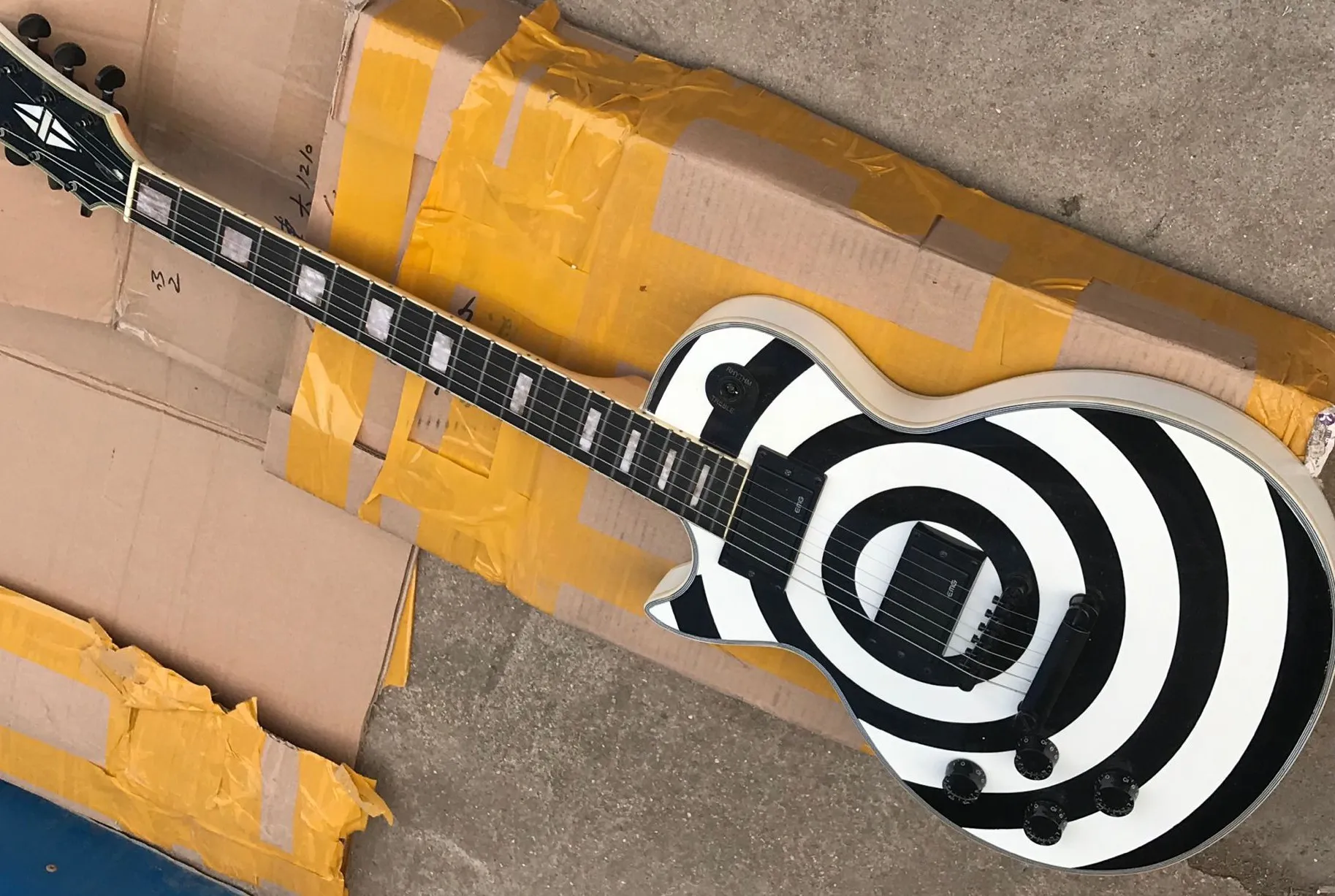 Left handed zakk clearance wylde guitar