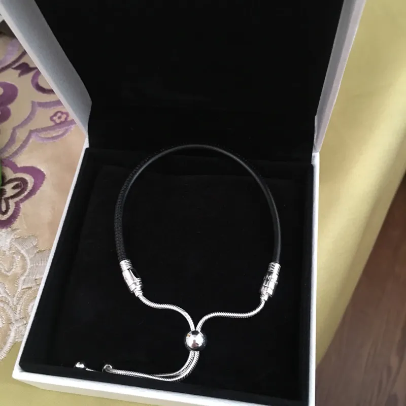 Pandora sliding shop leather bracelet