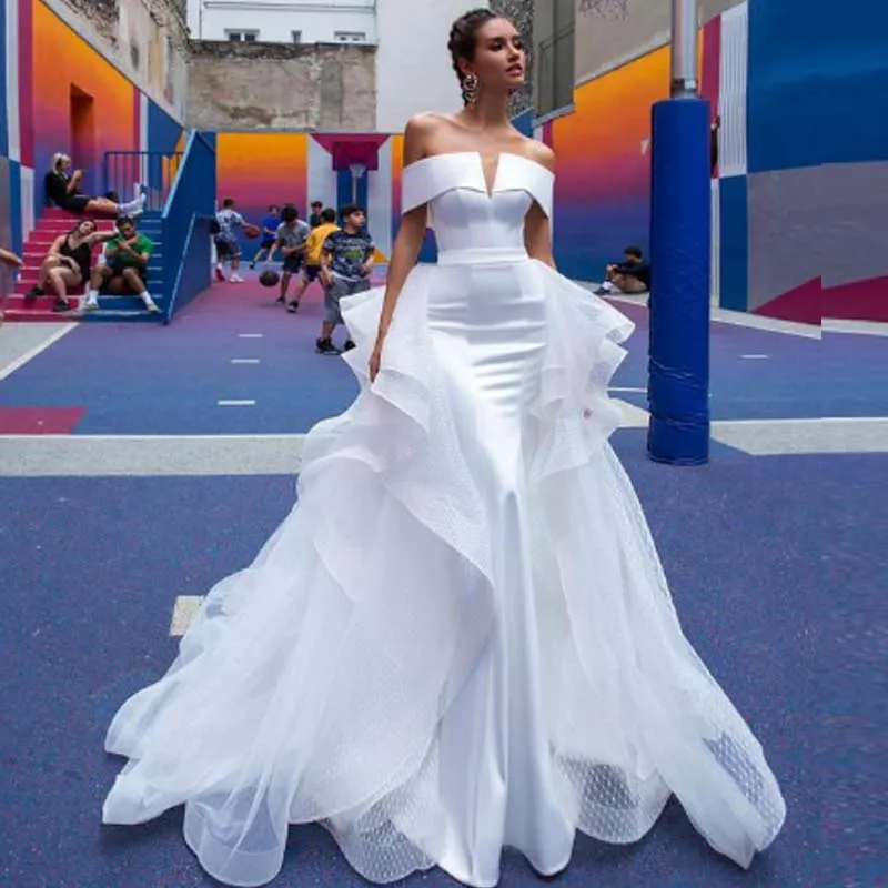 2019 Modern Design Detachable Over Skirt White Satin Wedding Dress with Removable Train Ruffled Dotted Net