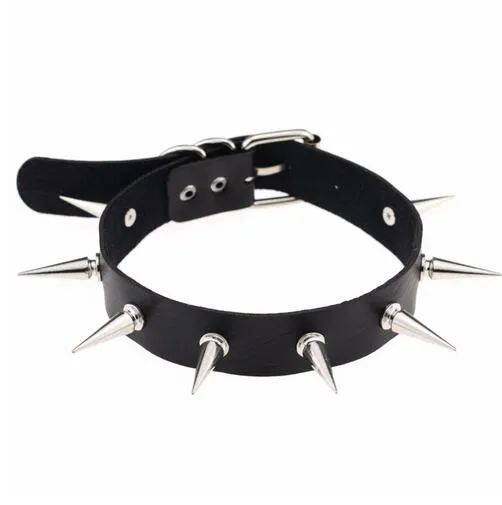 Svart Spike Choker Belt Collar Women PU Läder Goth Choker Halsband för Kvinnor Party Club Chocker Sexiga Gotiska Smycken