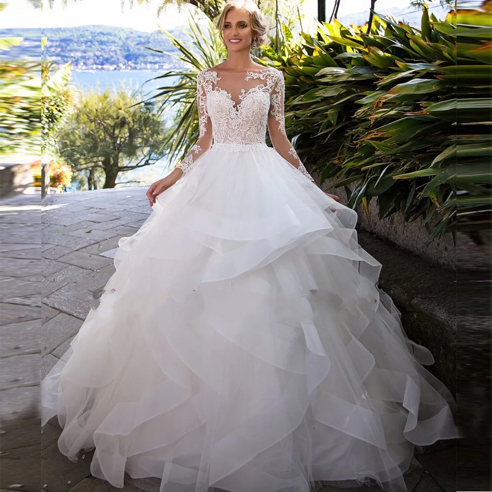 Vintage robe de bal robes de mariée princesse 2020 à manches longues dos ouvert Appliques dentelle Tulle jupe à plusieurs niveaux robes de mariée de mariée