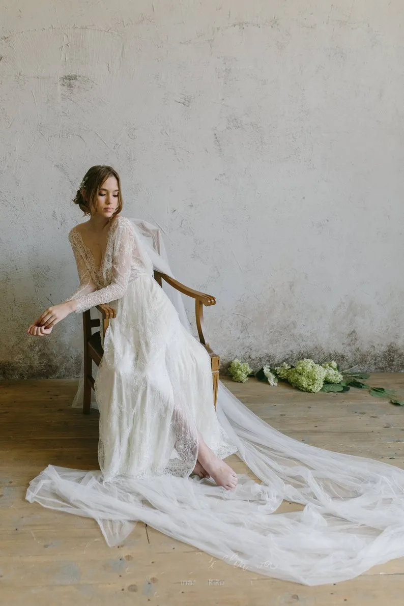 Incredibili abiti da sposa in pizzo bohémien a maniche lunghe da spiaggia a maniche lunghe 2019 Abiti da sposa sexy con scollo a V e scollo a V con fodero Boho country sexy