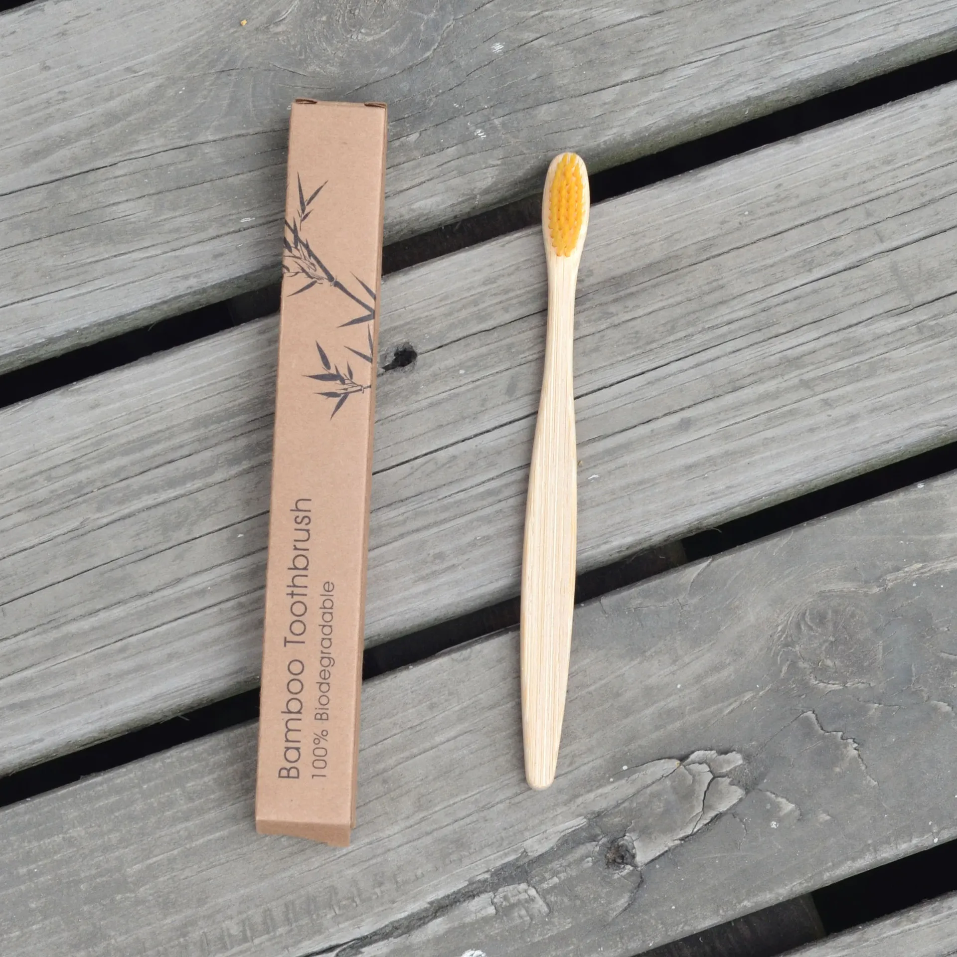 Bambu yumuşak bireysel paket düz kolu diş fırçası kraft ambalaj ile çevre dostu tek kullanımlık özel bir logo kıl
