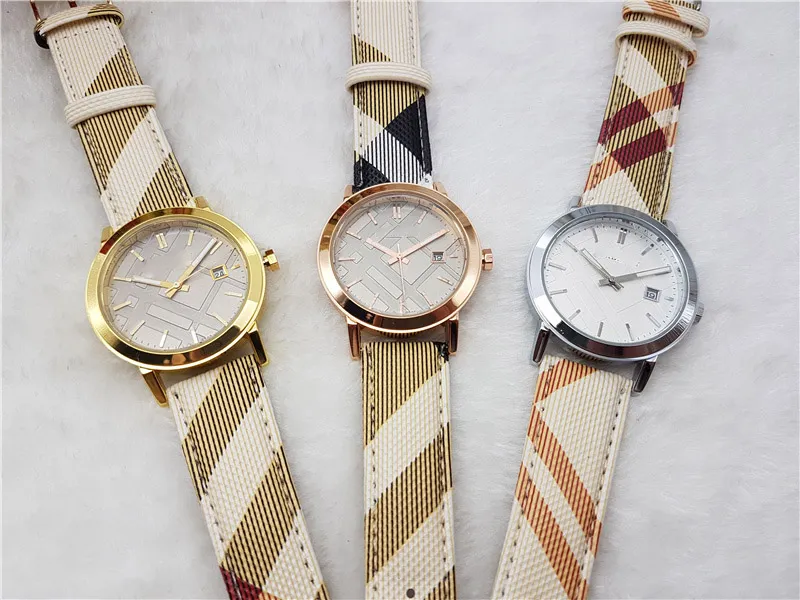 2018 novo vestido de moda Diamond Wristwatch Brand colorido C Genuíno relógio de couro Relógios Women Women Clock Full Diamond Square Di8270387