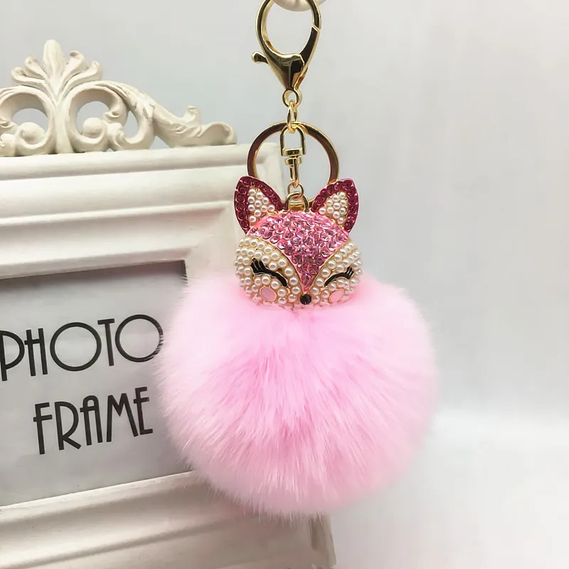 Winter Faux Rabbit Päls Ball Keychain med Rhinestone Fox Head Keyring Pompom Fluffy Key Chains Crystal for Women259L
