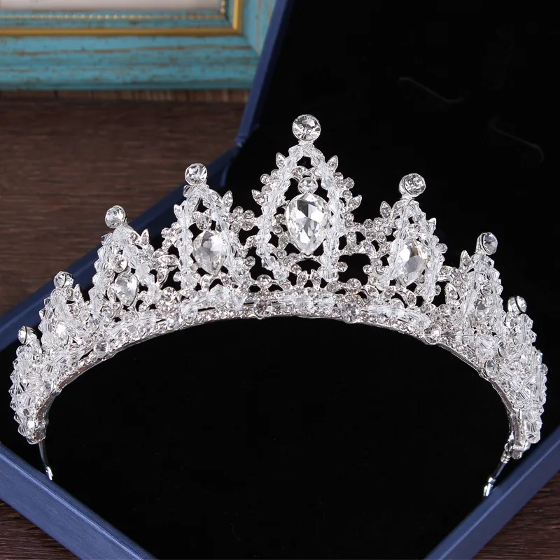 Färgglada headpieces Crystals Barock Wedding Crowns Silver Pärled Bridal Tiaras Rhinestone Head Pieces Hair Accessories Pageant Crown