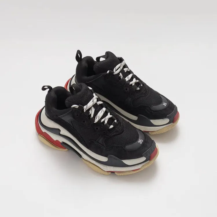 balenciaga triple s moins cher