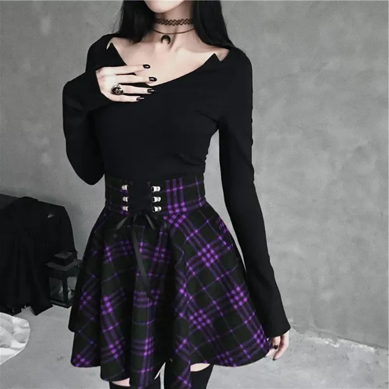 Goth Skirt: Womens Black And White Checkered Mini Skirt Pleated