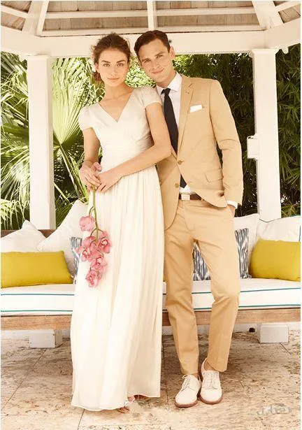 Beige Groom Tuxedo Traje De Boda De Solapa De Muesca Para Hombres