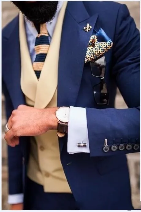 High Quality One Button Navy Blue Wedding Groom Tuxedos Peak Lapel Groomsmen Men Formal Prom Suits Bridegroom (Jacket+Pants+Vest+Tie) W103