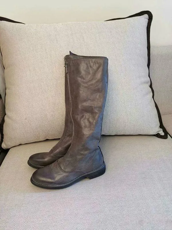 Hot venda- Womens Cavaleiro botas de vaqueiro sapatos de plataforma Botas de couro genuíno Buckle Designer de Inverno de luxo Black Shoes SZ35-40 td190803