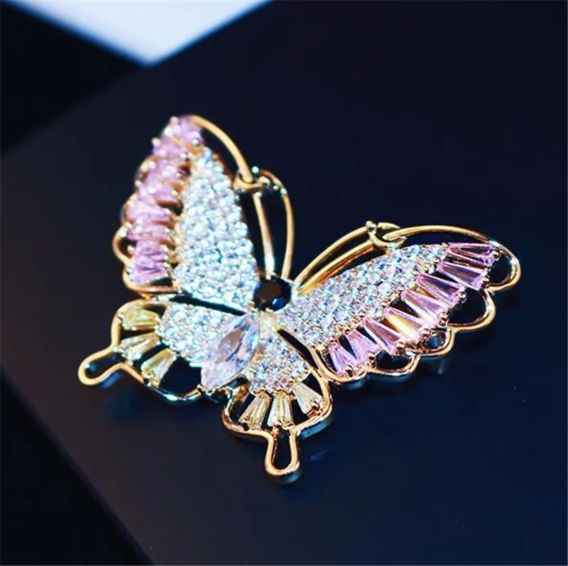 High-end luxury 18k gold-plated butterfly brooch flash diamond micro-inlaid zircon brooch coat simple wild women pin accessories gift