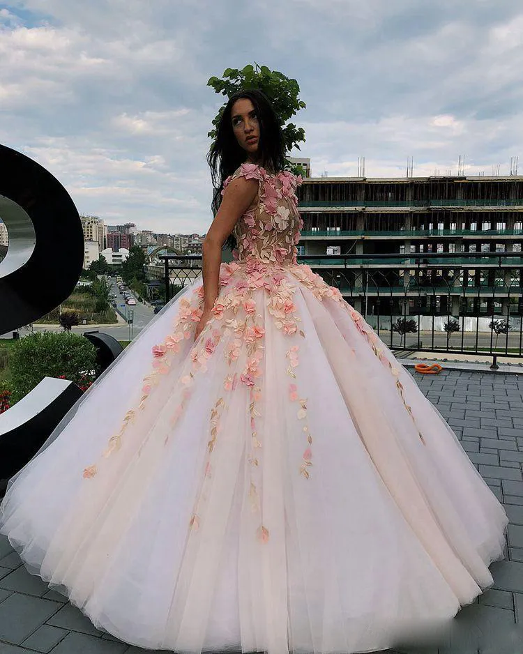 Amazing Ball Gown Formal Dress 3D Floral Elegant Prom Gowns Gala Jurken Floor Length Cap Sleeve Long Evening Gowns abendkleider