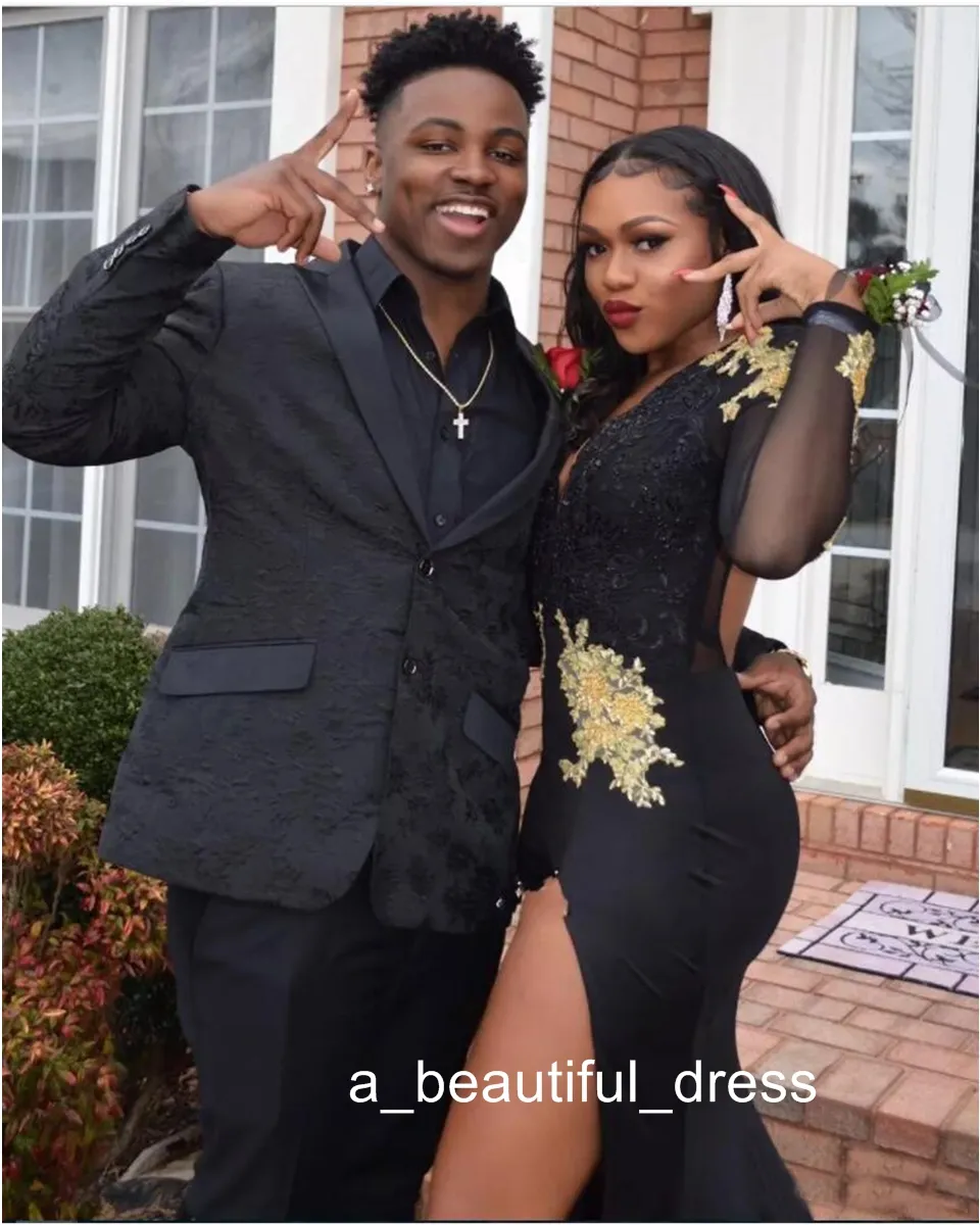 Robe De Soiree Sirene Noire Sexy Fente Haute Avec Des Appliques Dorees Manches Longues Col En V Profond Dos Nu Robes De Bal Formelles Arabe ED1168 Du 65 15 DHgate