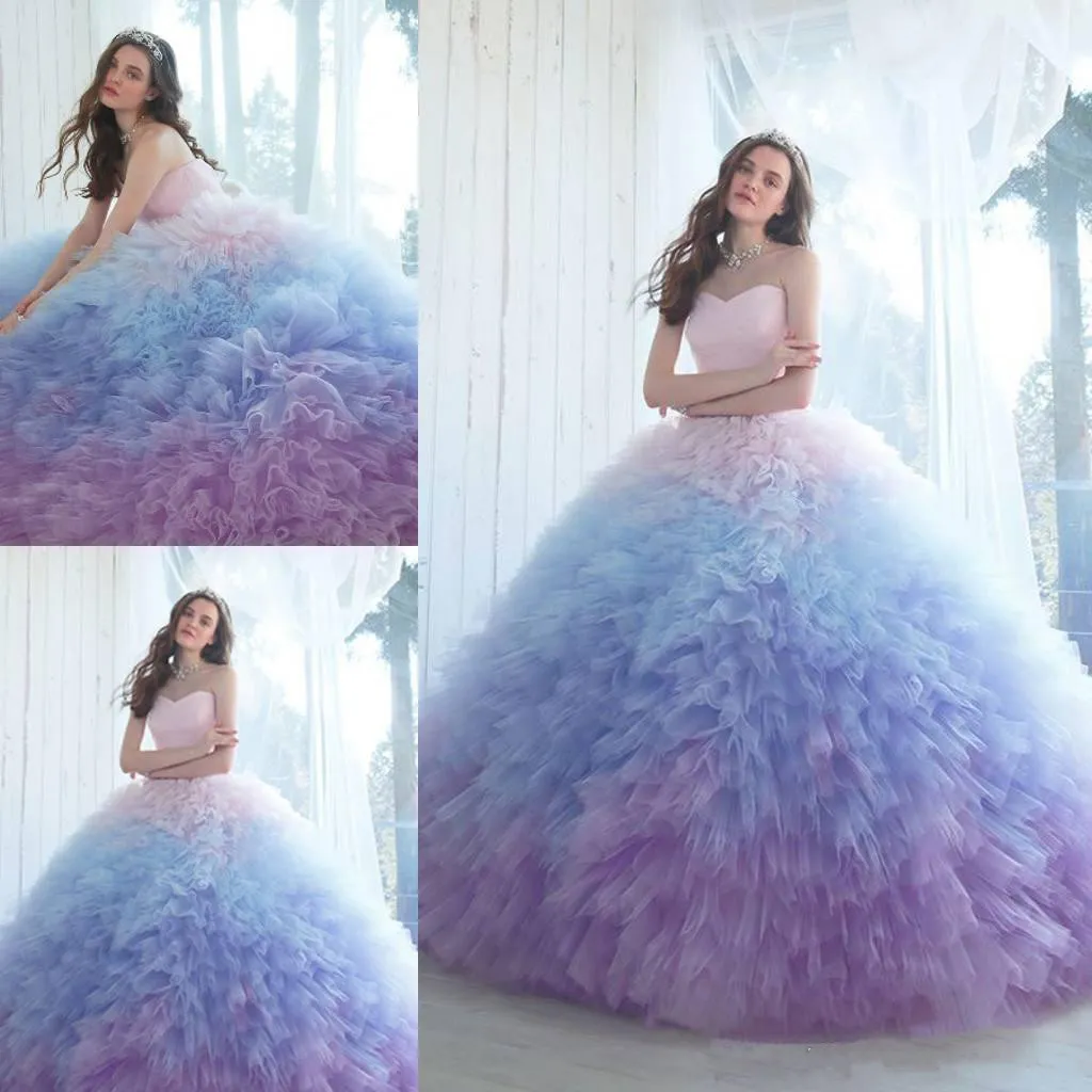 2018 Ombre Ball vestido Quinceanera Vestidos Sweetheart decote Promovers Capela Comprimento Tule Ruffled Doce 16 Vestido Vestidos 15 Anos