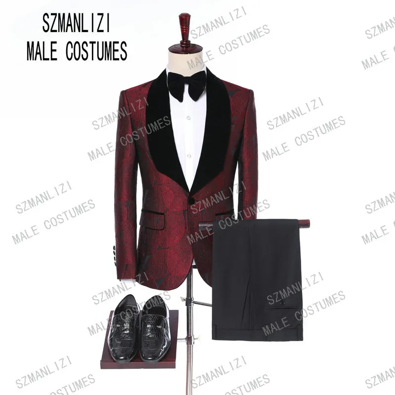 Trajes para hombre con pantalones 2019 Diseño italiano Slim Fit Terciopelo solapa Borgoña Hojas Fiesta Novio Esmoquin Hombres Trajes de boda para hombres