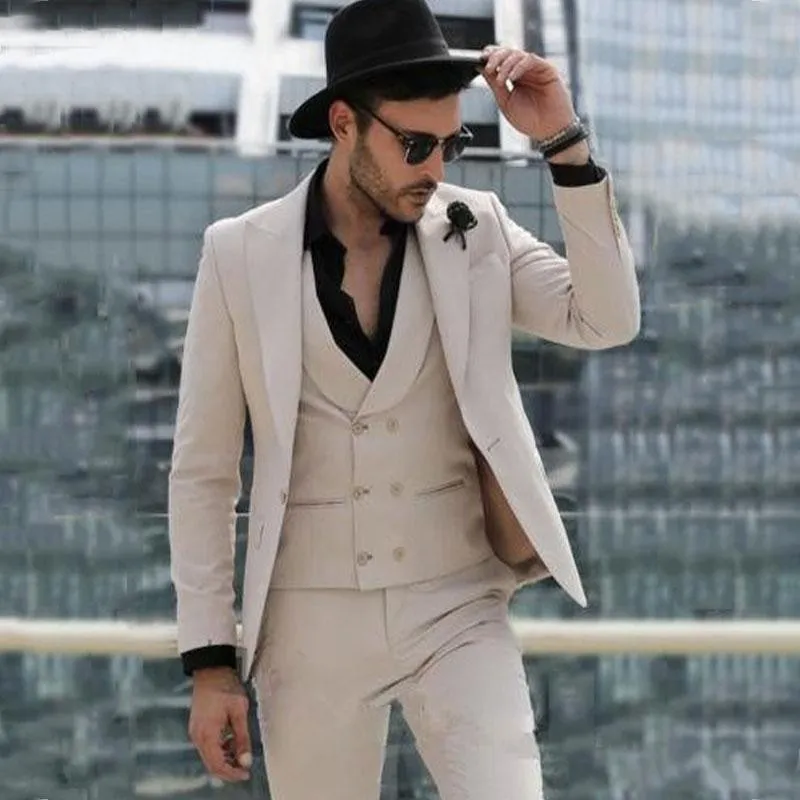 Beige Groom Tuxedos Peak Lapel Groomsman Wedding 3 Piece Suit New Fashion Mężczyźni Business Prom Party Jacket Blazer (Kurtka + spodnie + krawat + kamizelka) 2268