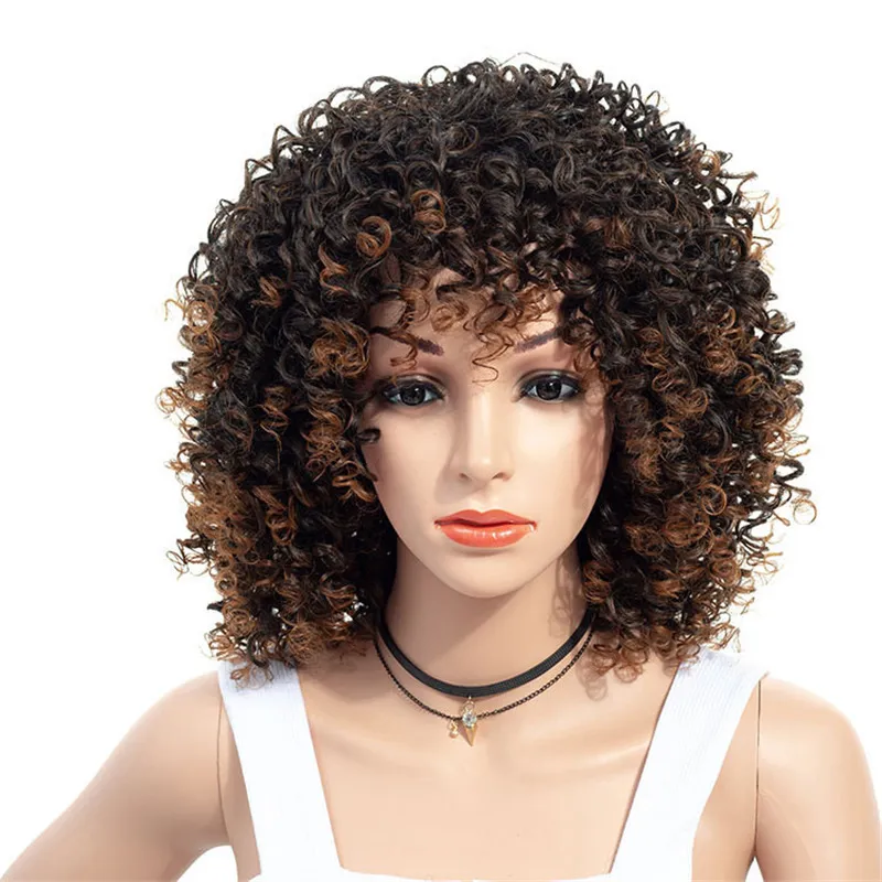 Parrucche sintetiche ricci per le donne Natural Medium Hair Ombre Marrone Parrucca con Bangs Capelli netti rose resistenti al calore