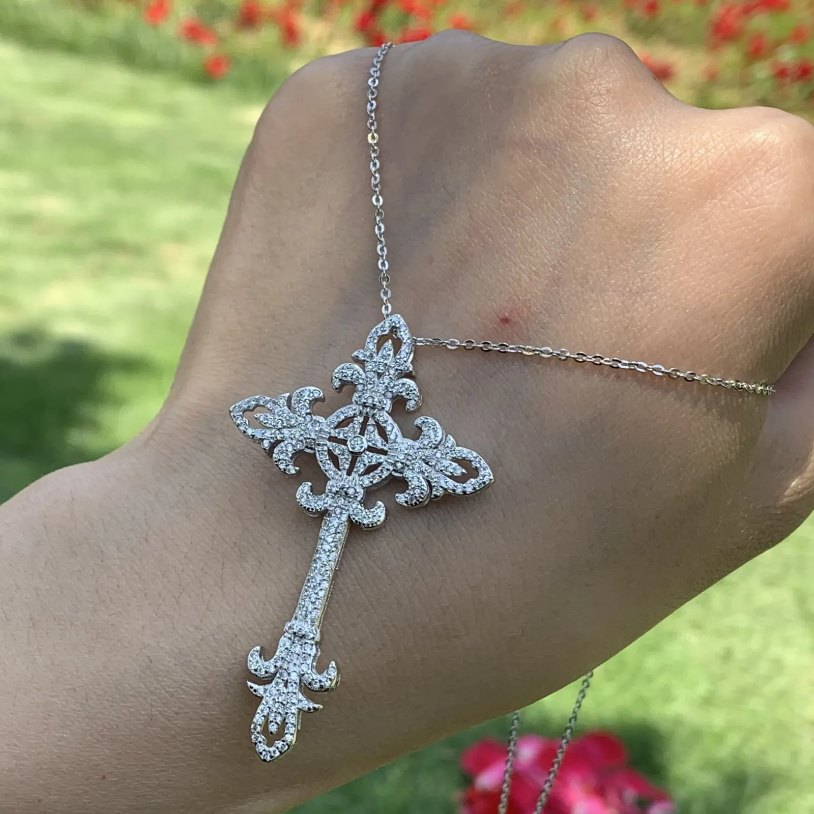 Commercio all'ingrosso gioielli di lusso professionali chiave ciondolo croce vero argento sterling 925 pavimenta zaffiro bianco diamante CZ collana regalo di nozze da donna