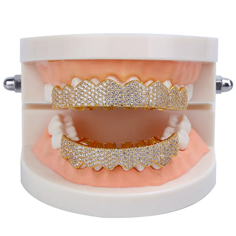 18K Real Gold Punk Hiphop Dental Mouth Grillz Braces Bling Cubic Zircon Rock Vampire Teeth Fang Grills Braces Tooth Cap Rapper Jew5815561