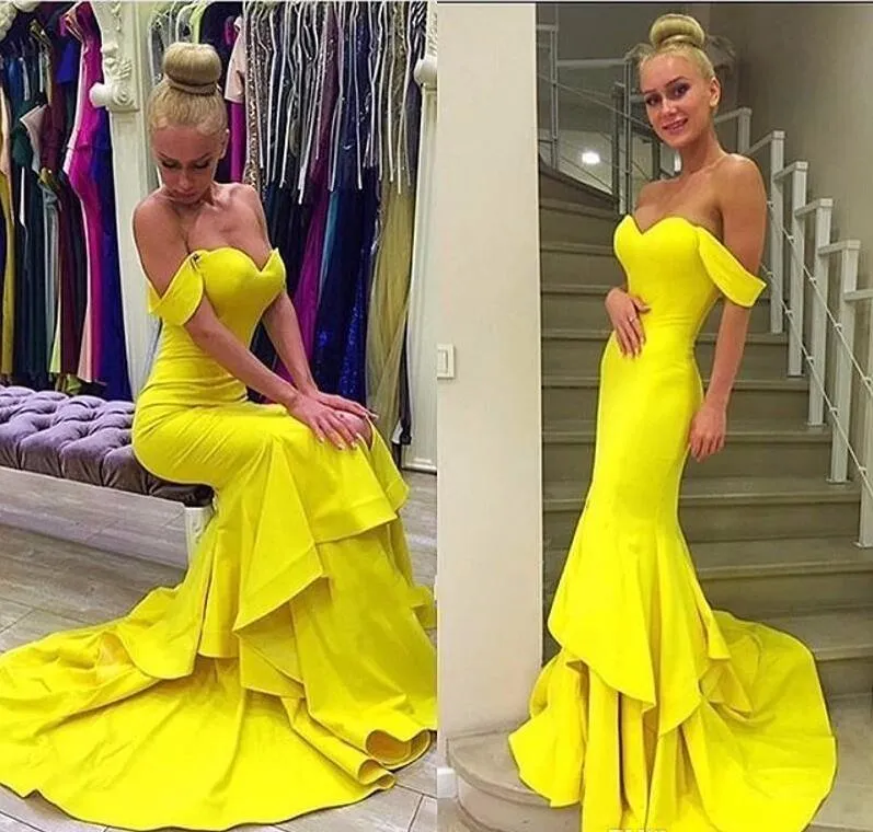 Nieuwe Sweetheart Sexiest Celebrity Jurken Ruched Zwangere Sexy Mermaid Prom Dresses Yellow Designer Mouwloze bescheiden avondkleding