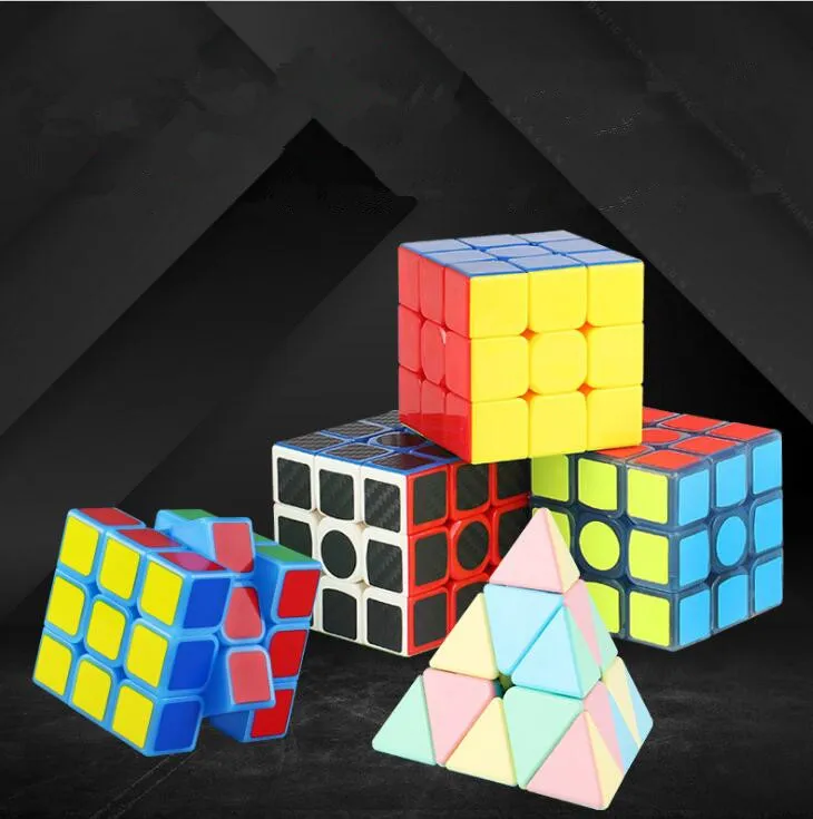 Concorso di intelligenza di decompressione Cubo magico speciale del terzo ordine Puzzle Piramide Cubo magico Giocattoli educativi per l'apprendimento dei bambini WW09