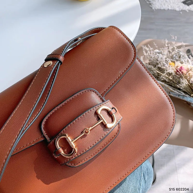 Retro Saddle Insert Buckle Genuine Leather Messenger Bags Flap Crossbody Bag Strap Shoulder Handbag purse