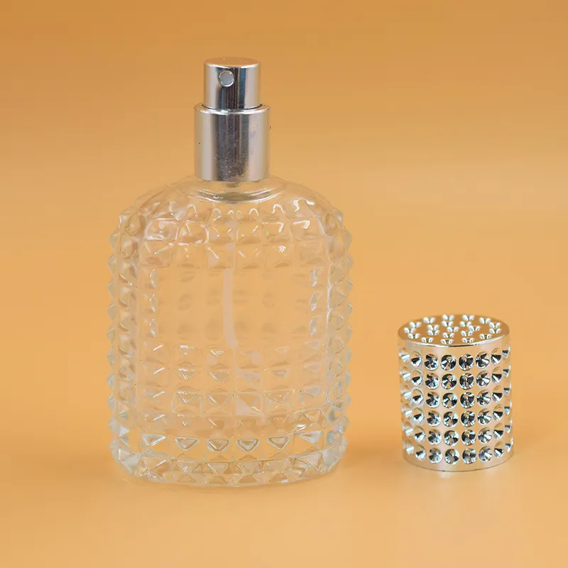 Hot 2019 30ML 50ML Perfume Empty Bottle Clear Glass Travel Spray Bottles With Gold Silver Lids In Stocks